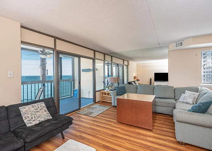 Oceanfront Capri Indoor Pool Tennis Pickleball And Balcony Holiday home