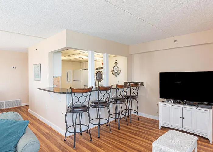 Oceanfront Capri Indoor Pool Tennis Pickleball And Balcony *