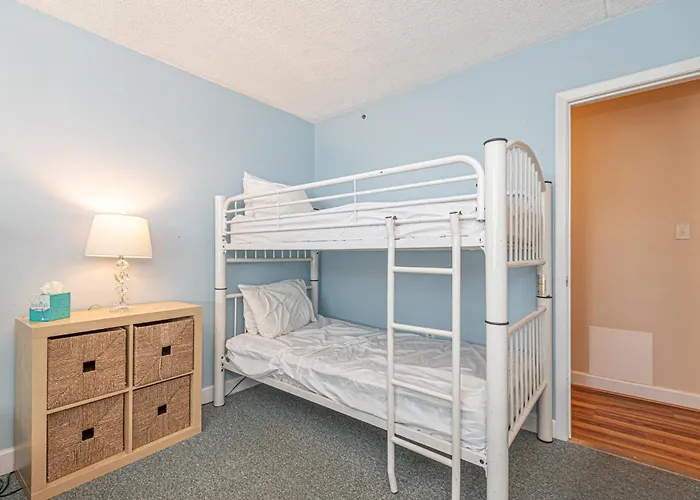 Oceanfront Capri Indoor Pool Tennis Pickleball And Balcony Holiday home Ocean City