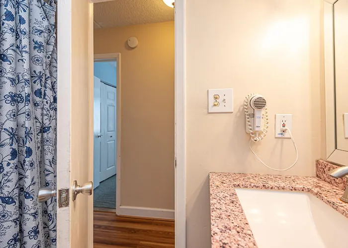 Holiday home Oceanfront Capri Indoor Pool Tennis Pickleball And Balcony Ocean City