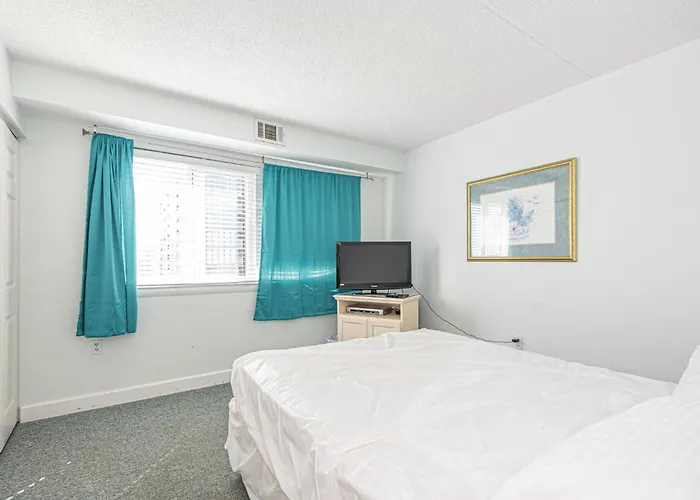 Holiday home Oceanfront Capri Indoor Pool Tennis Pickleball And Balcony