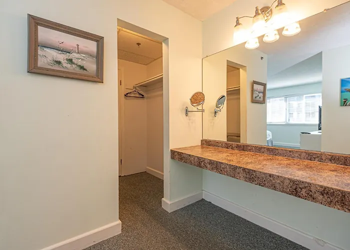 Holiday home Oceanfront Capri Indoor Pool Tennis Pickleball And Balcony Ocean City