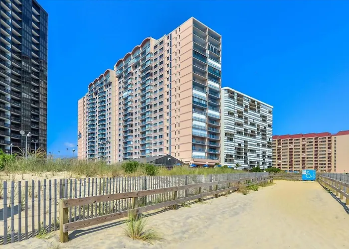 Oceanfront Capri Indoor Pool Tennis Pickleball And Balcony Holiday home Ocean City