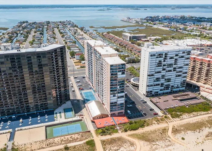 Oceanfront Capri Indoor Pool Tennis Pickleball And Balcony *