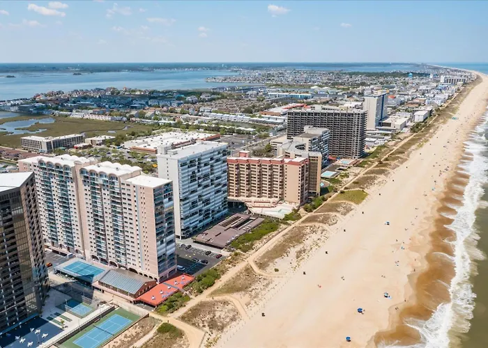 Oceanfront Capri Indoor Pool Tennis Pickleball And Balcony Holiday home
